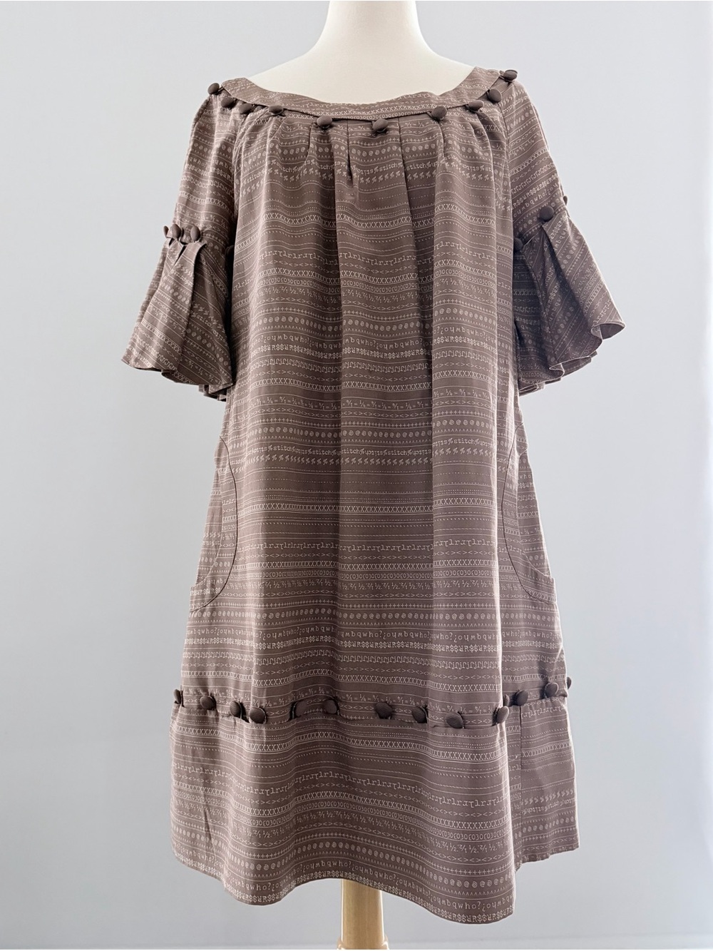 Lela Rose Taupe Typography Patterned +Button Embellished Off-Shoulder Mini Dress